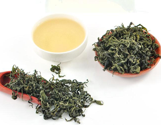 Лист эвкоммии